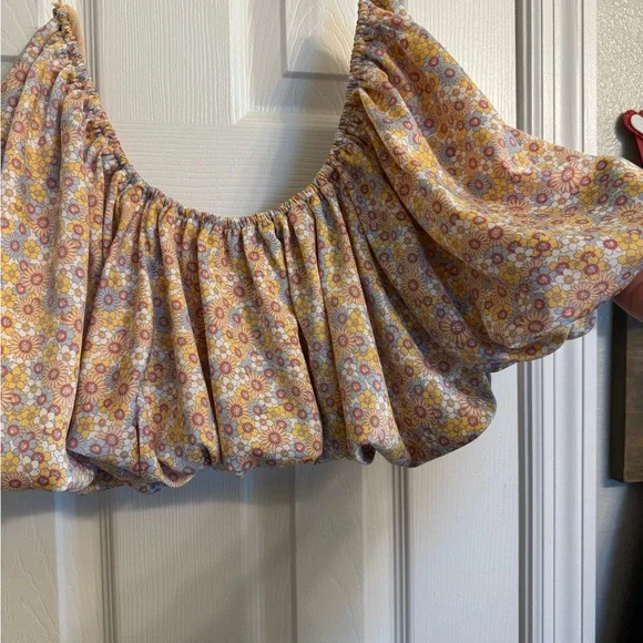 Zara Floral Crop Top - Picture 4 of 4